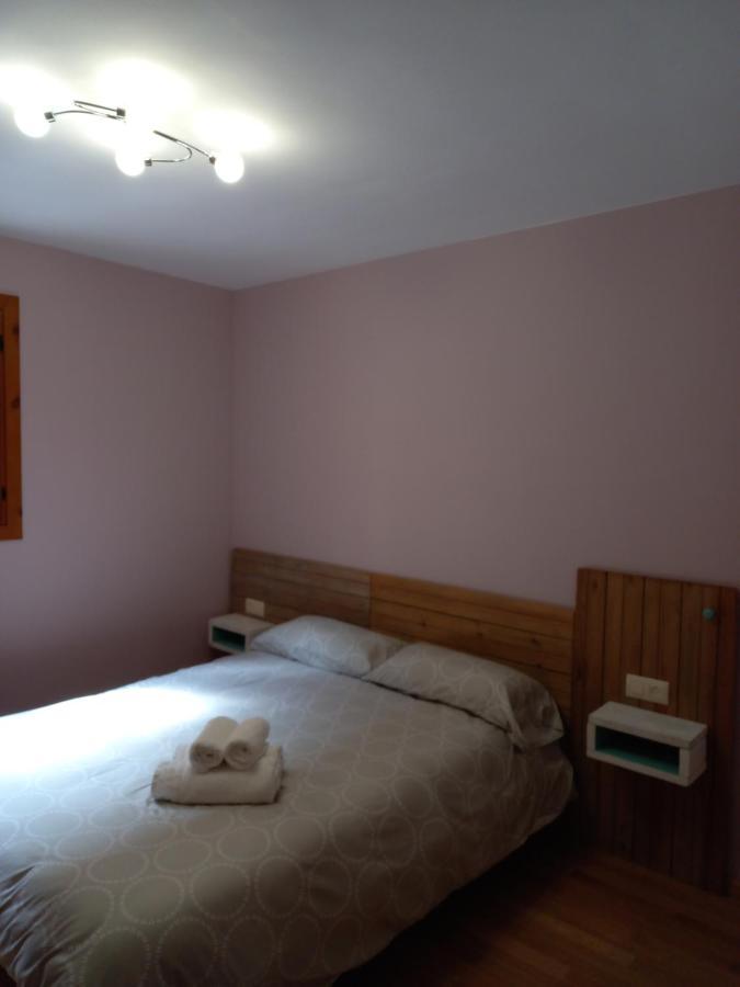 Apartamentos Tuara Castejón de Sos Exterior foto